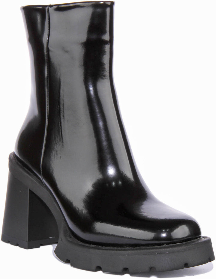 Hayley Ankle Boots In Black
