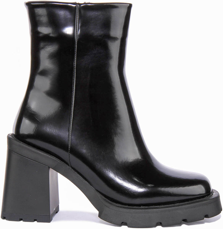 Hayley Ankle Boots In Black