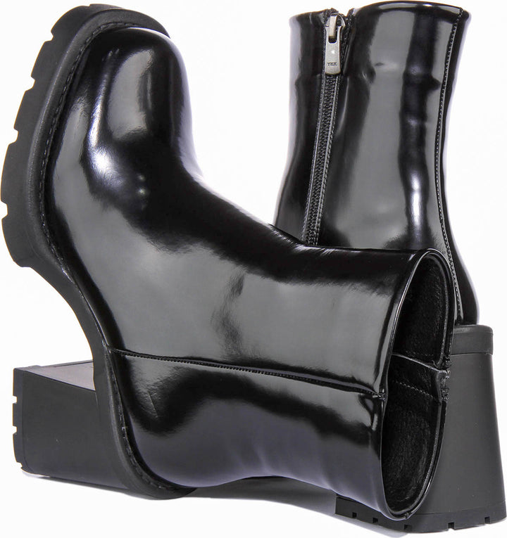 Hayley Ankle Boots In Black