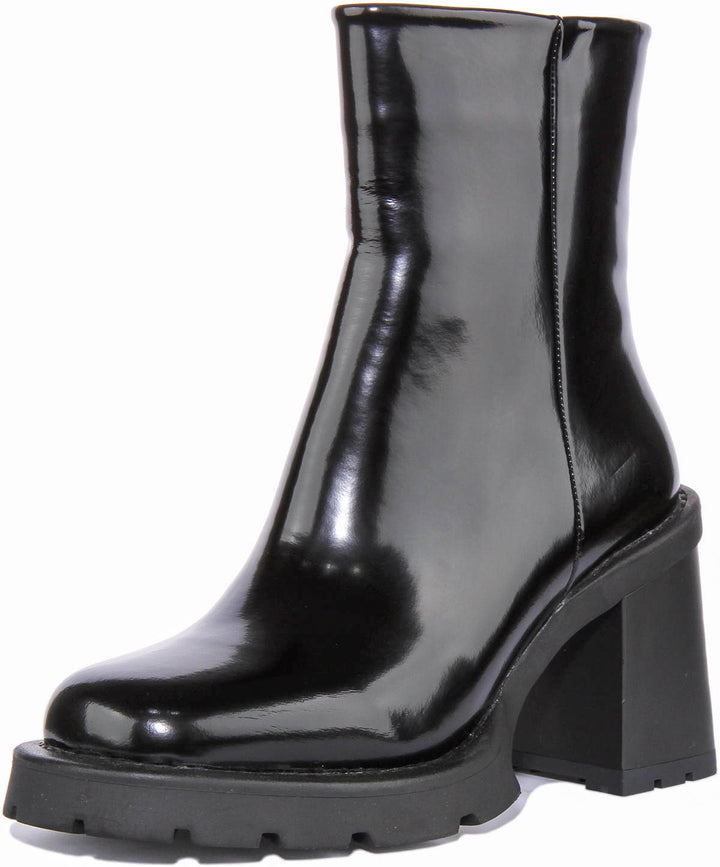 Hayley Ankle Boots In Black