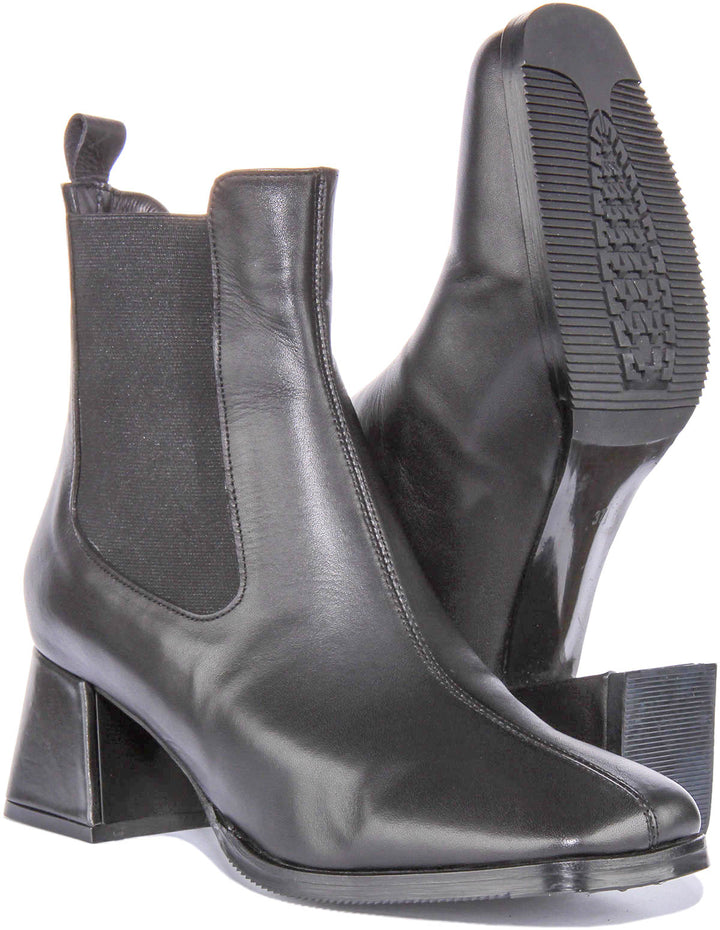 Emelia Ankle Boots In Black