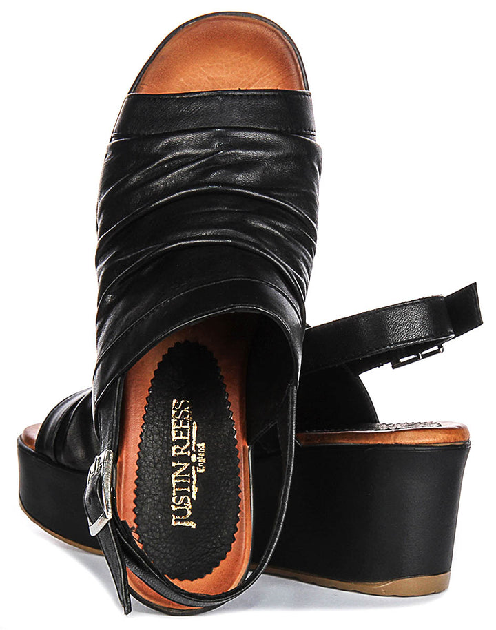 Honor Flatform Wedges In Black