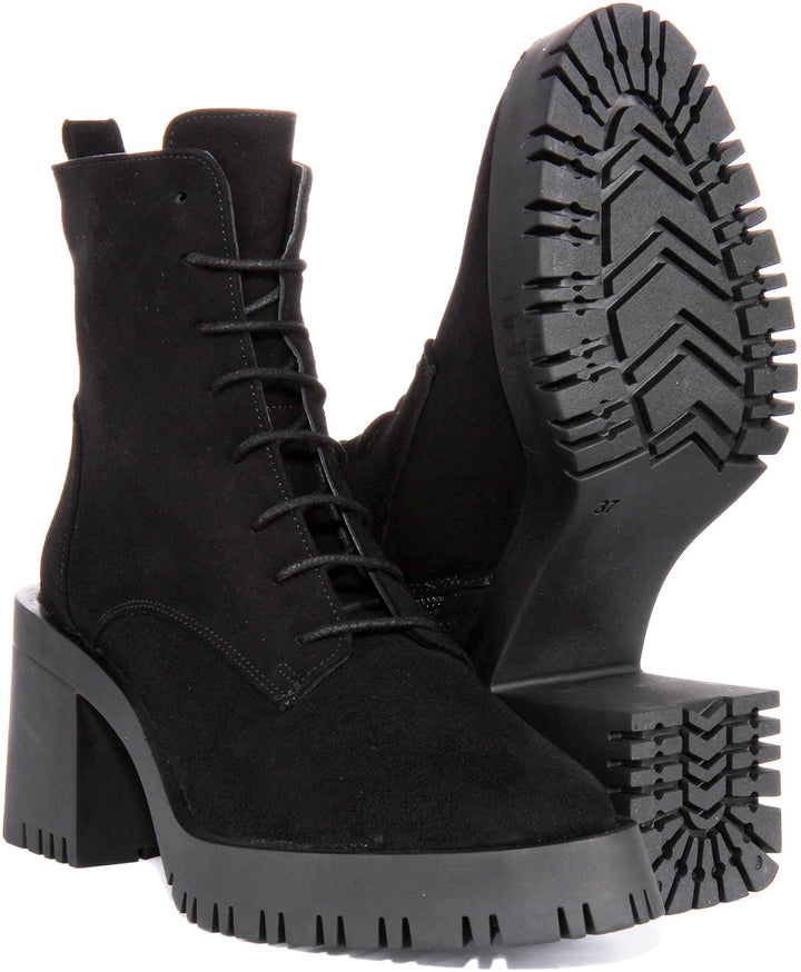 Zoe Ankle Boots In Black Suede