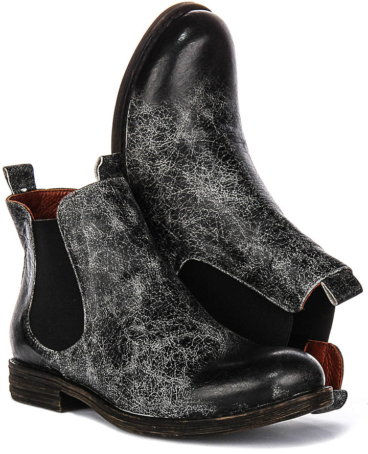 Maya Chelsea Boots In Black White
