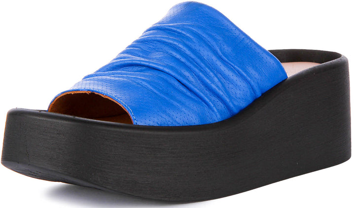 Hila Wedge Flatform Sandals In Blue Leather