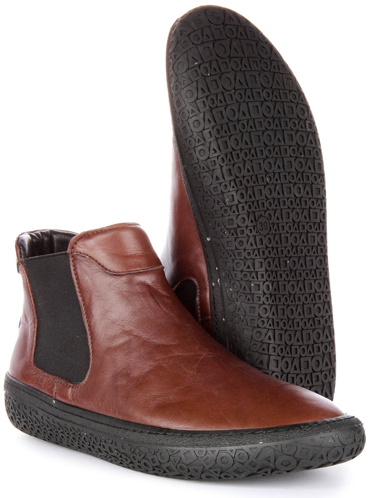 Roxy Chelsea Boots In Brown