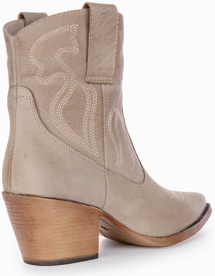 Nova Ankle Boots In Grey