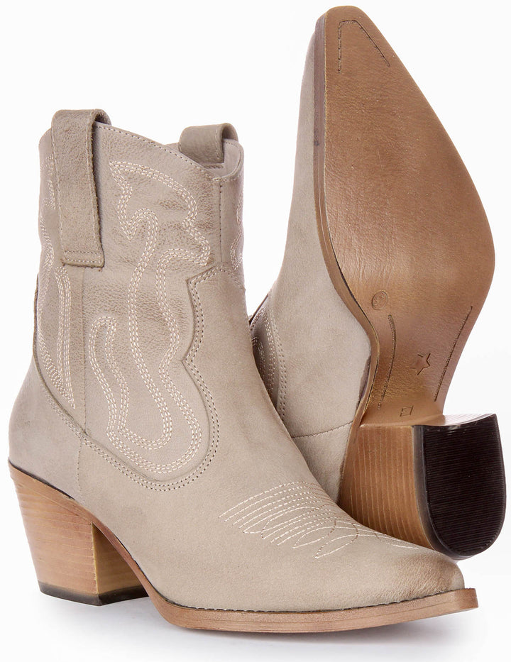 Nova Ankle Boots In Grey