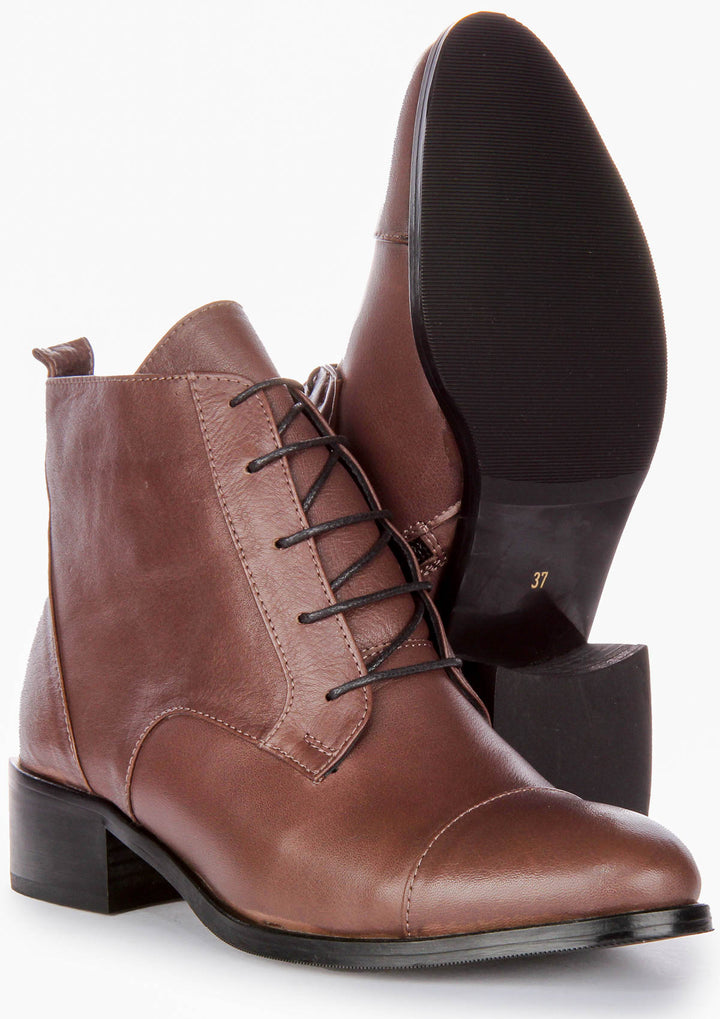 Alice Ankle Boots In Grey