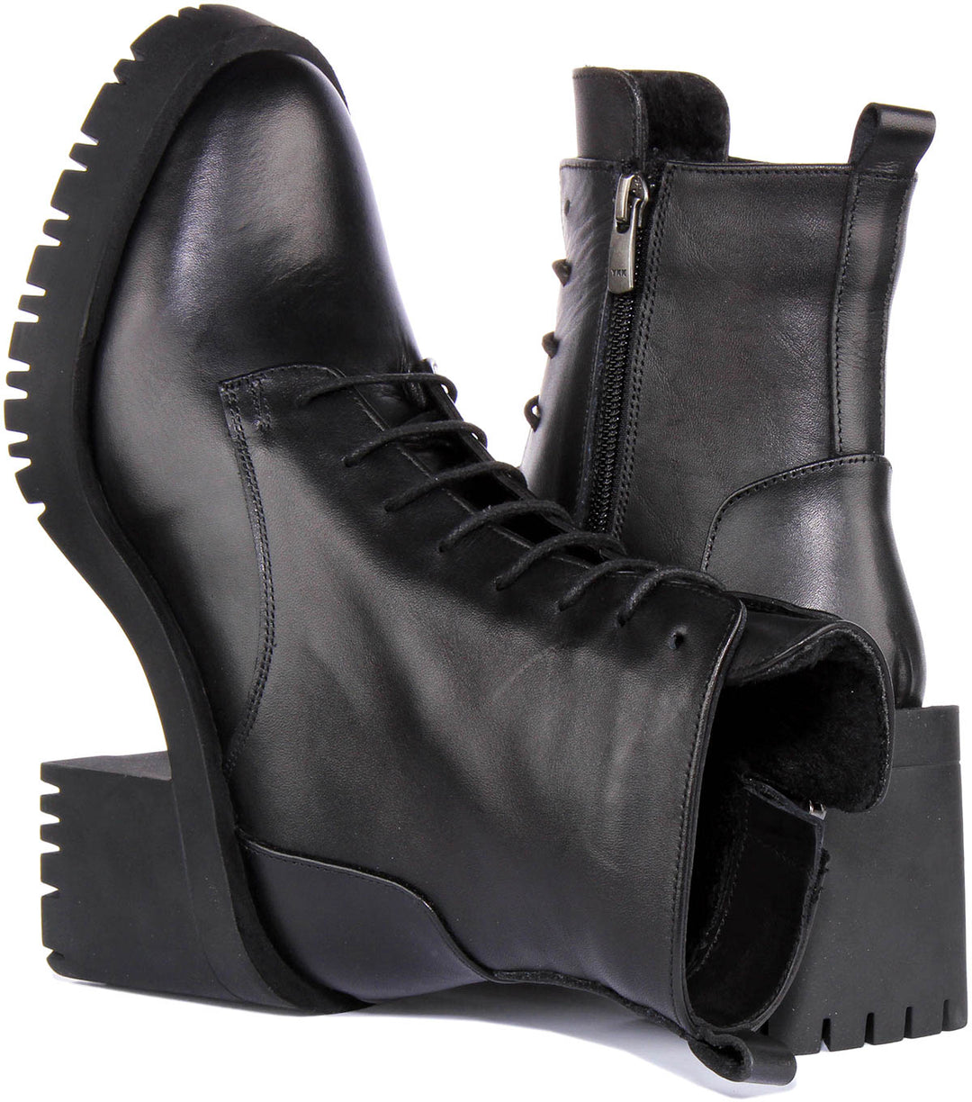 Zoe Ankle Boots In Black