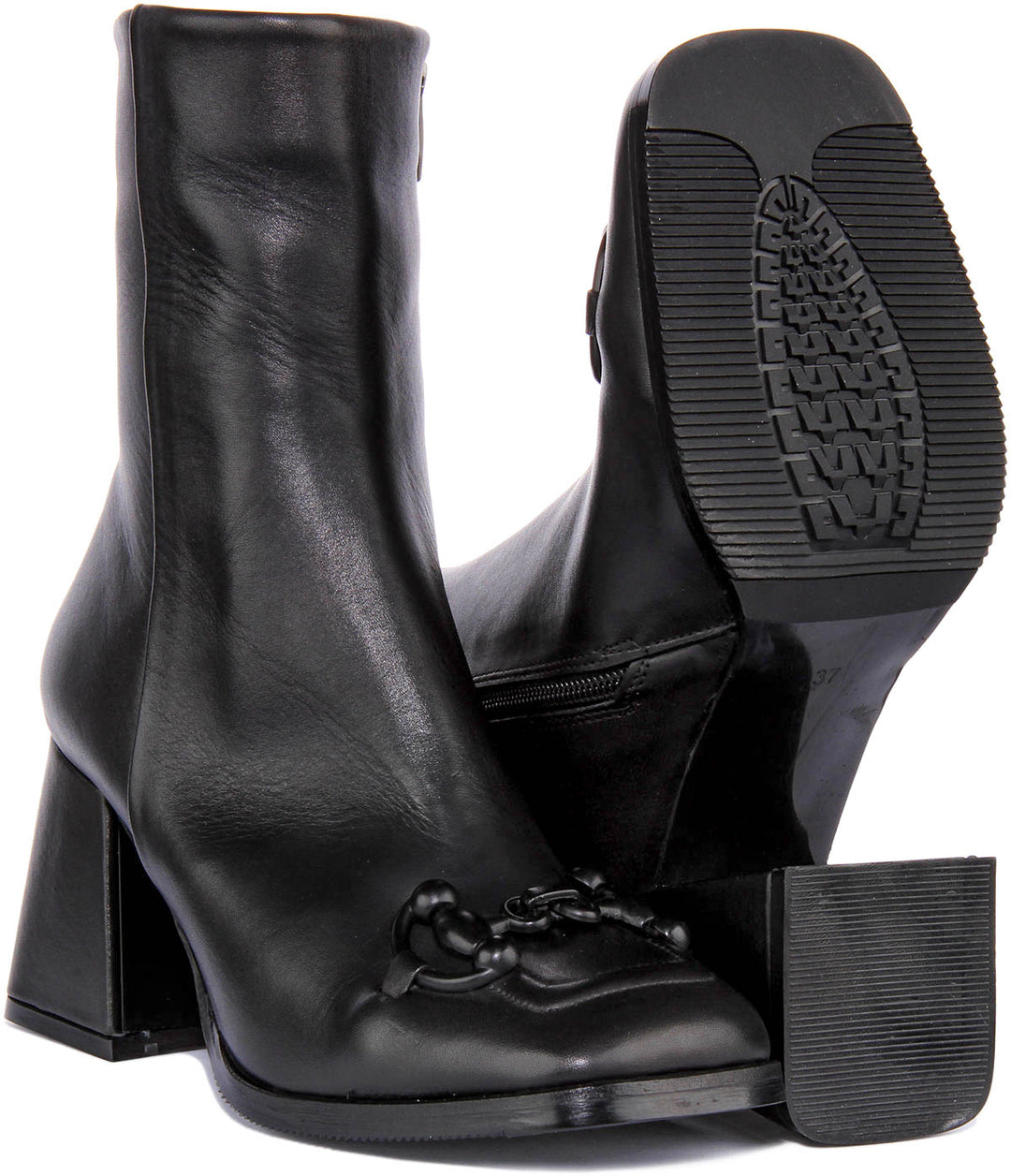 Bella Ankle Boots In Black