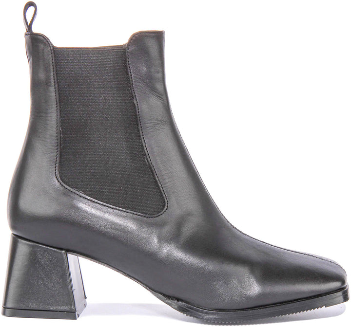 Emelia Ankle Boots In Black