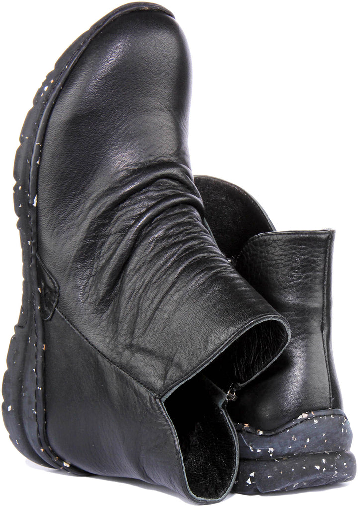 Mia Soft ankle Boots In Black