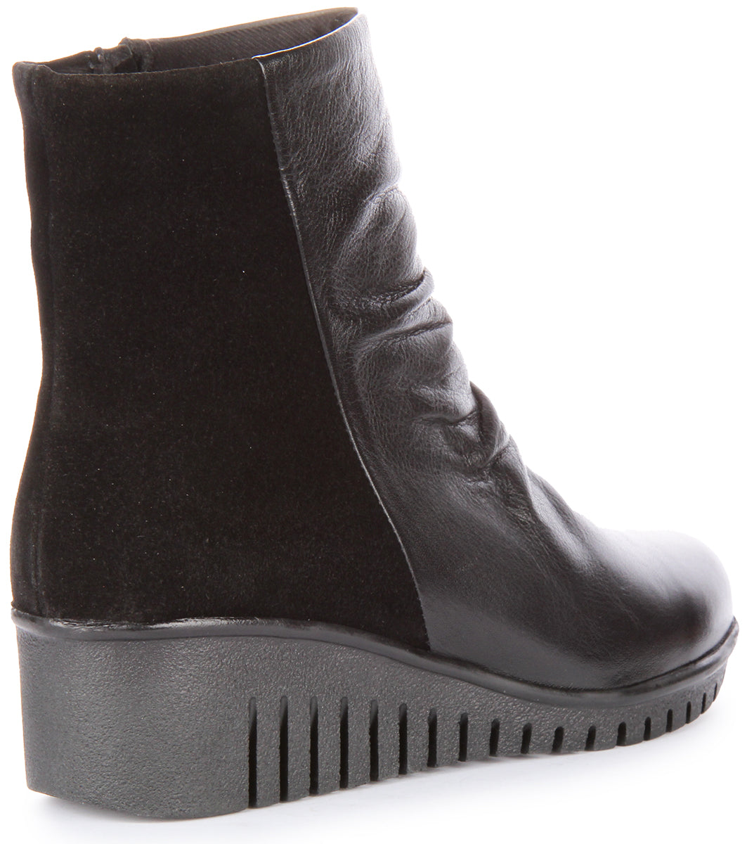 Melia Ankle Boots In Black