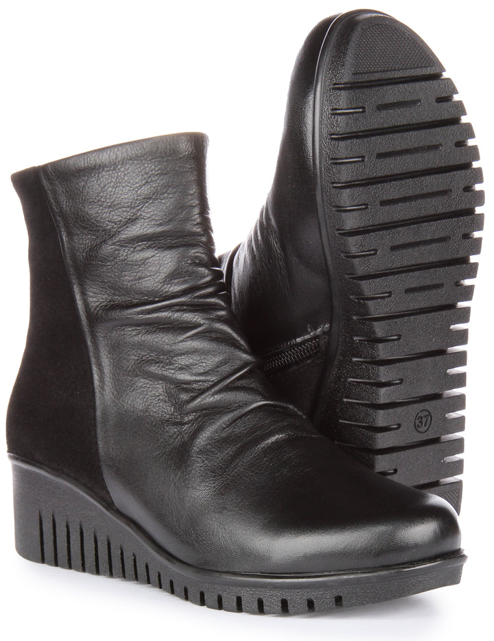 Melia Ankle Boots In Black