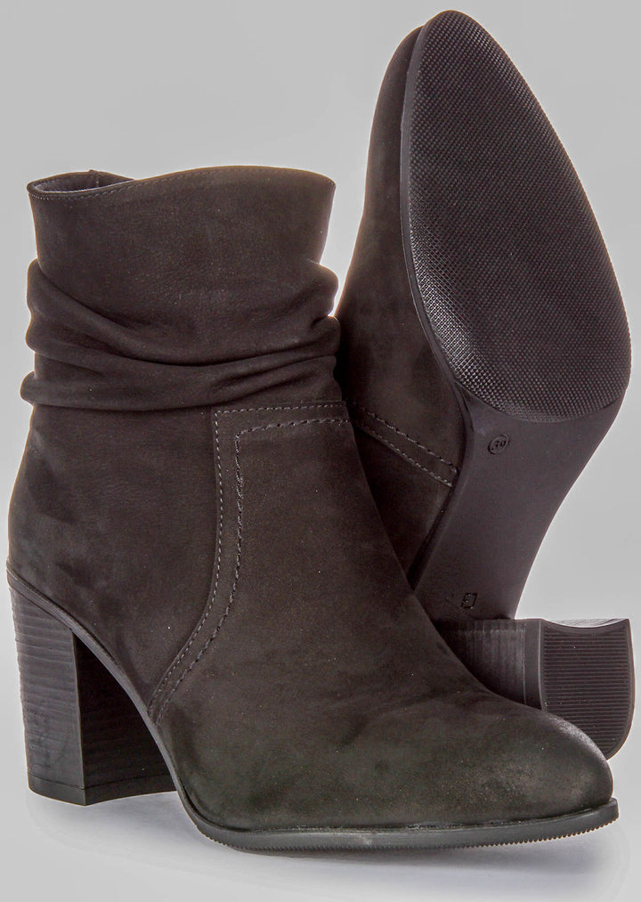 Lucy Ankle Boots In Black