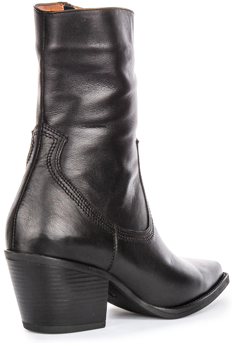 Luisa Cowboy Ankle Boots In Black