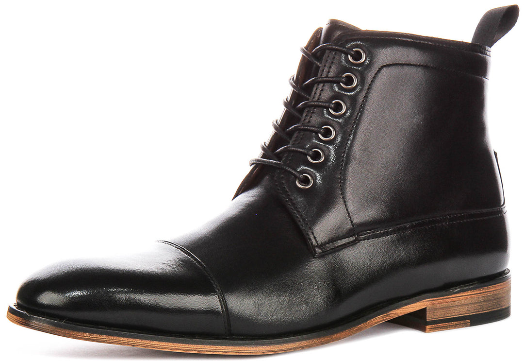 Kenneth Lace up Boot In Black