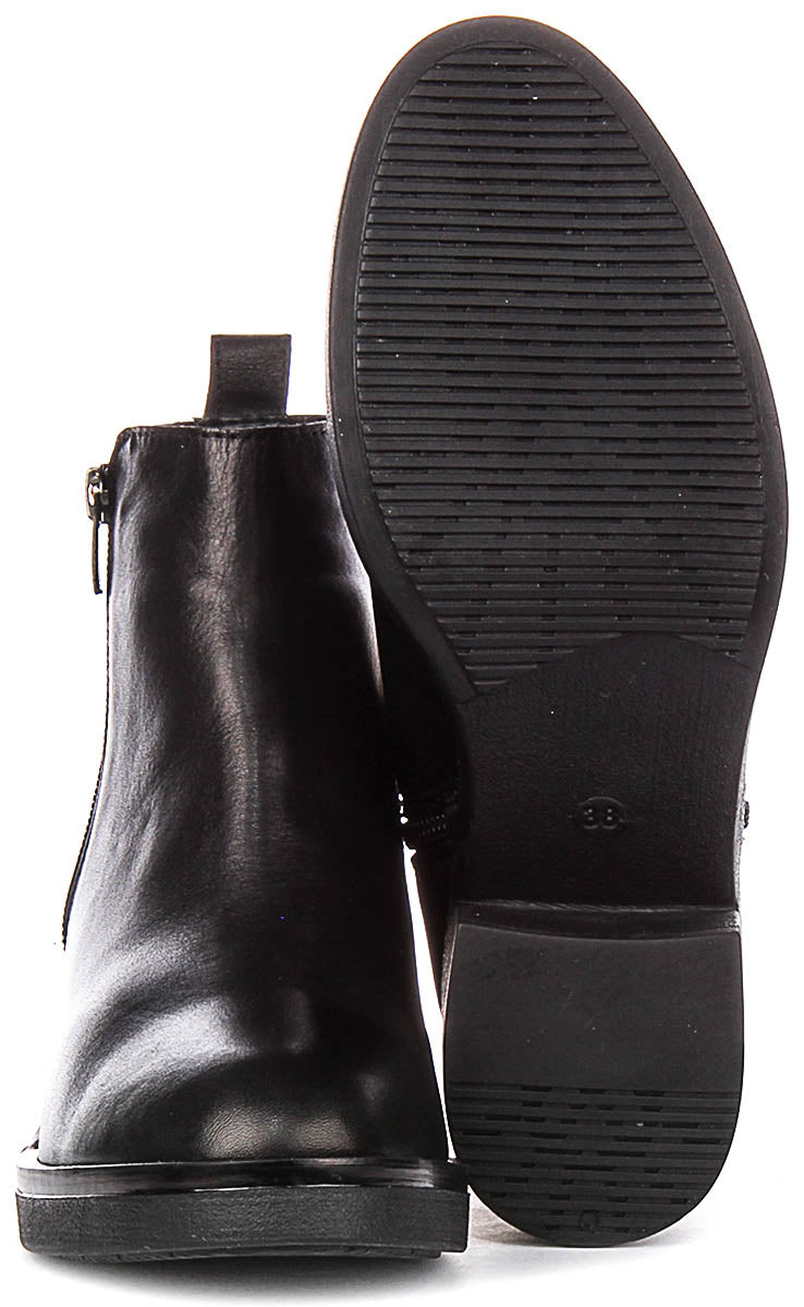 Hallie Smart Boots In Black