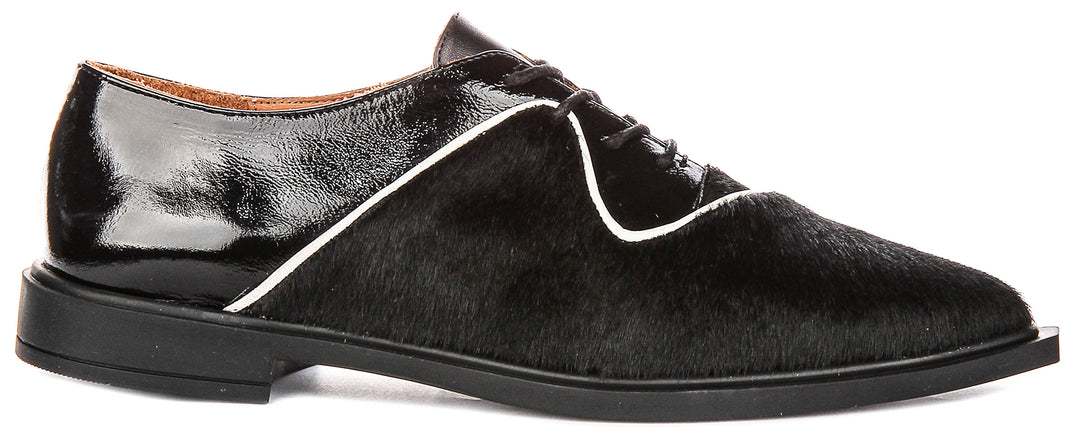 Maisie Pointed Lace up Shoes In Black