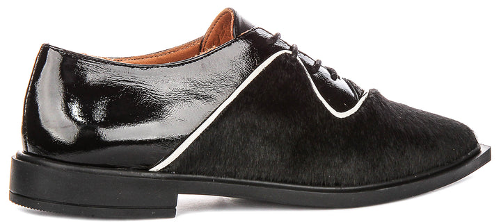 Maisie Pointed Lace up Shoes In Black