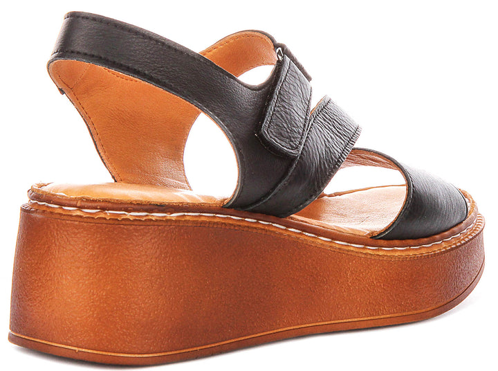 Emmy Cushioned Sandal In Black