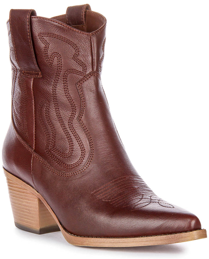 Nova Ankle Boots In Brown