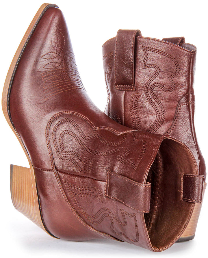 Nova Ankle Boots In Brown