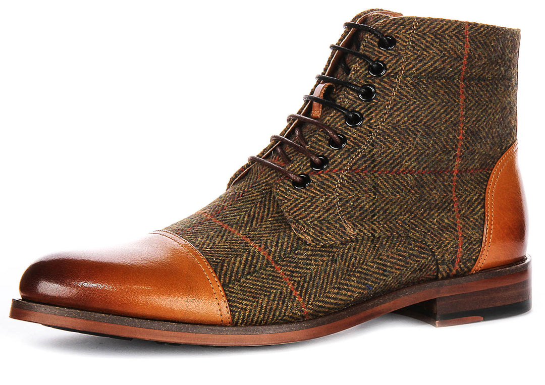 Allen Ankle Boots In Brown Check