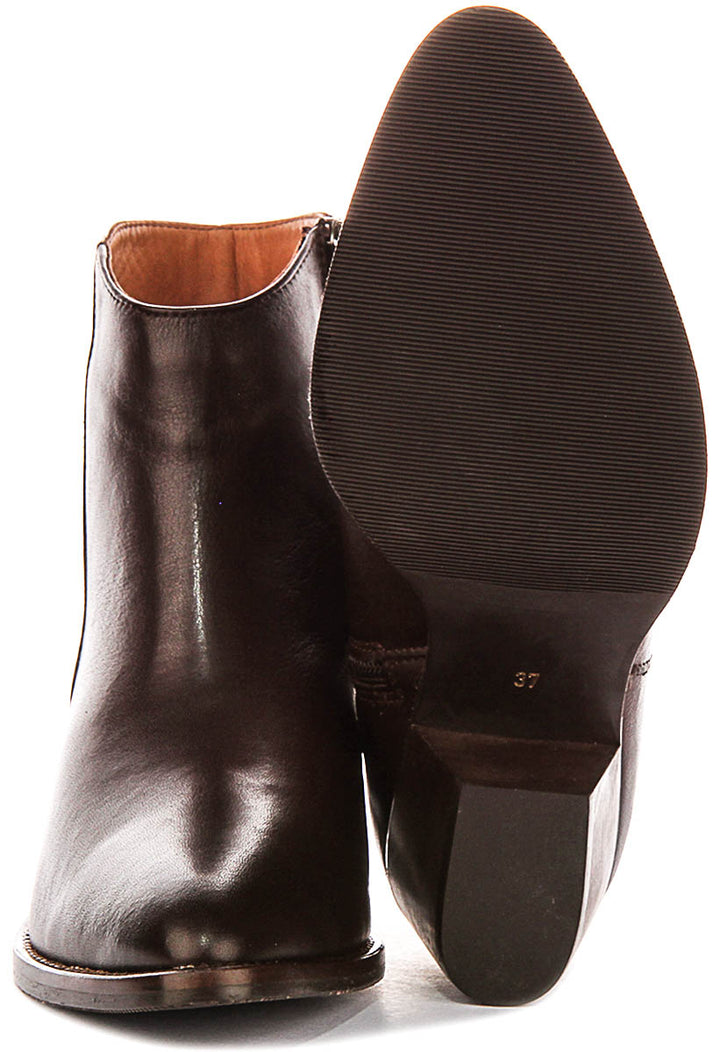 Jane Cowboy Ankle Boots In Brown