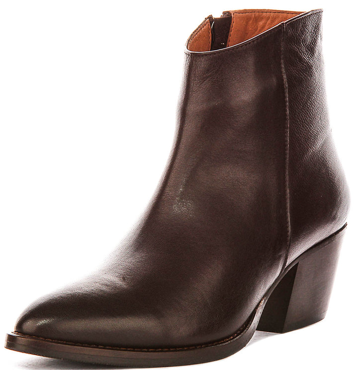Jane Cowboy Ankle Boots In Brown