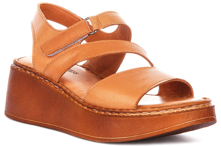 Emmy Cushioned Sandal In Light Tan