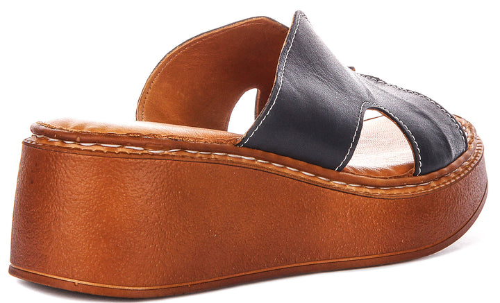 Salma Cushioned Sandal In Navy