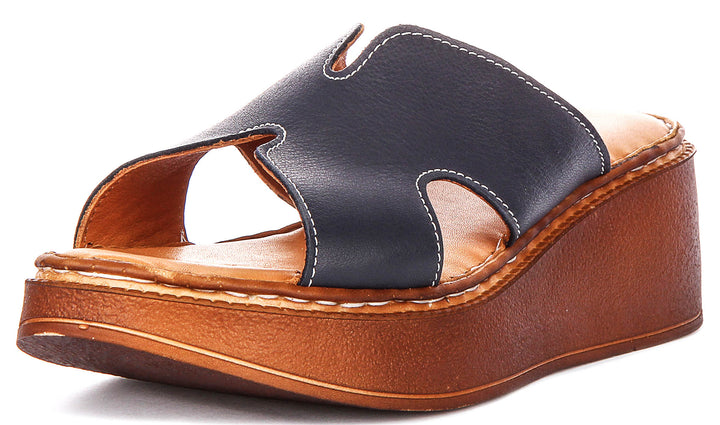 Salma Cushioned Sandal In Navy