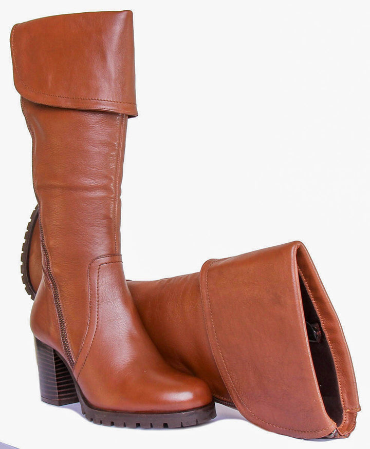 Celia Leather Heeled Boot With Side Zip In Tan