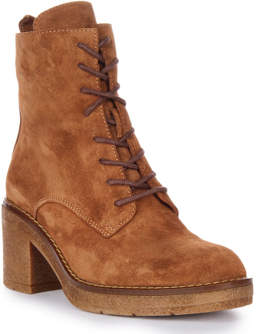 Eva Ankle Boots In Tan