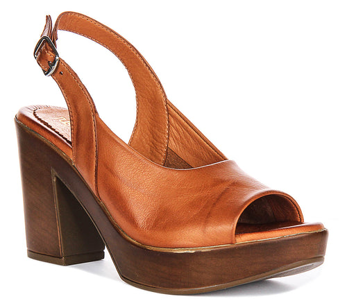 Serene Open Toe Sandall In Tan