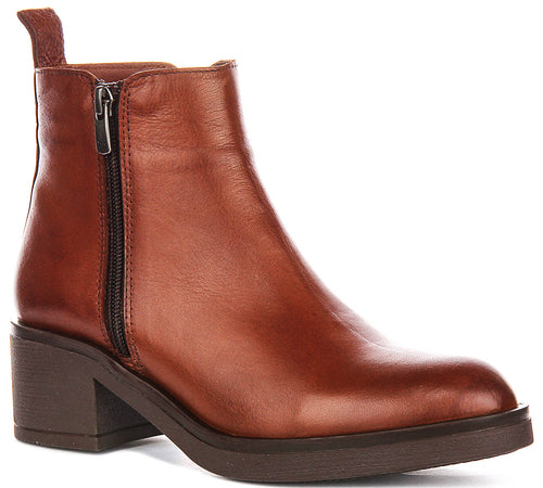 Hallie Smart Boots In Tan