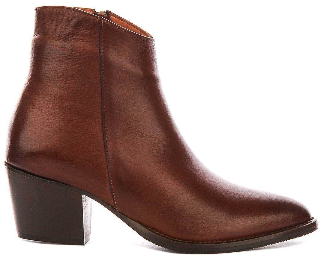 Jane Cowboy Ankle Boots In Tan