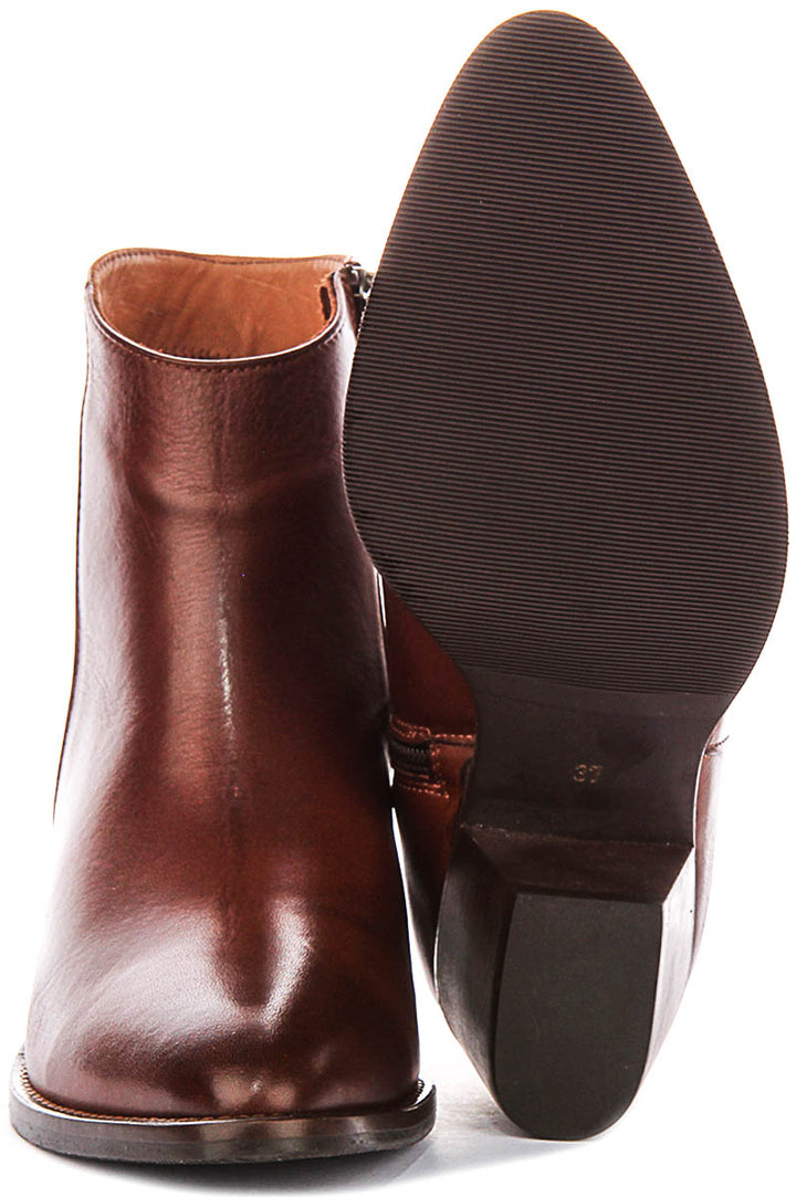 Jane Cowboy Ankle Boots In Tan