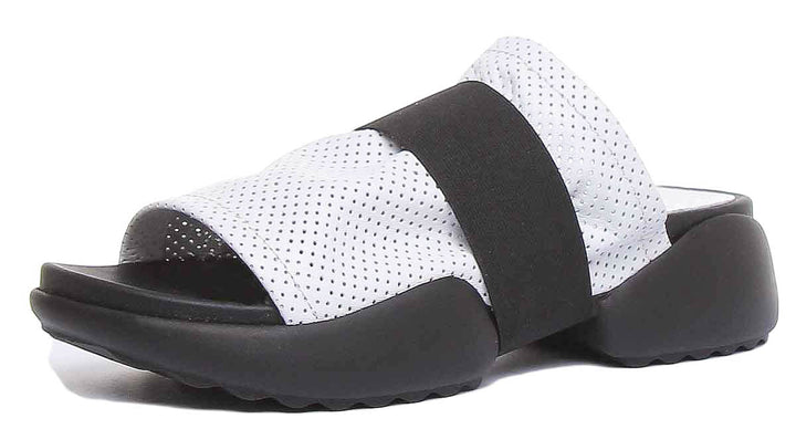 Poppy Perforated Sandal With Band In White