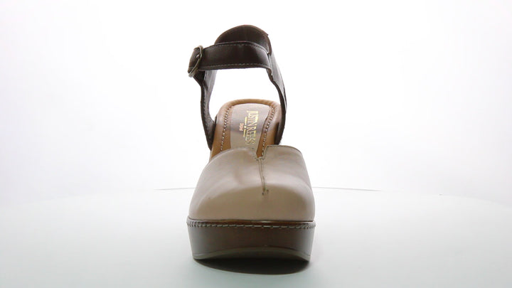 Nyra Sandals In Nude