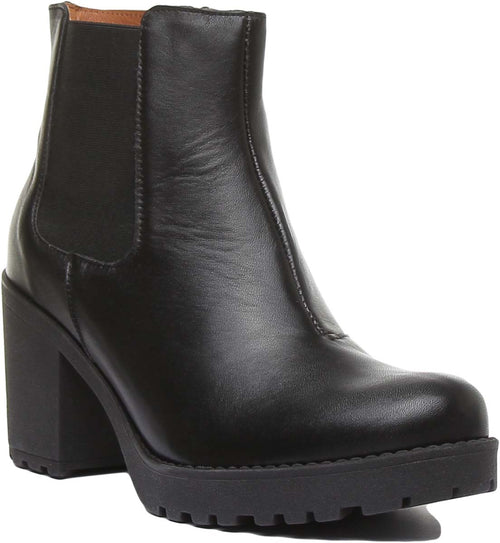 3100 Heeled Leather Chelsea Boot In Black