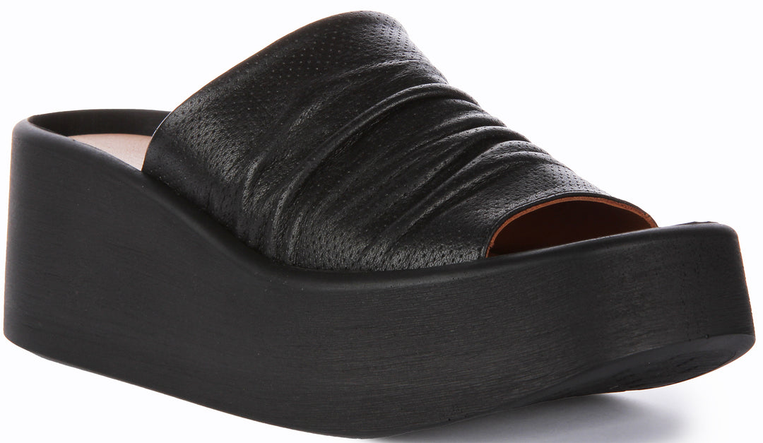 Hila Sandals In Black