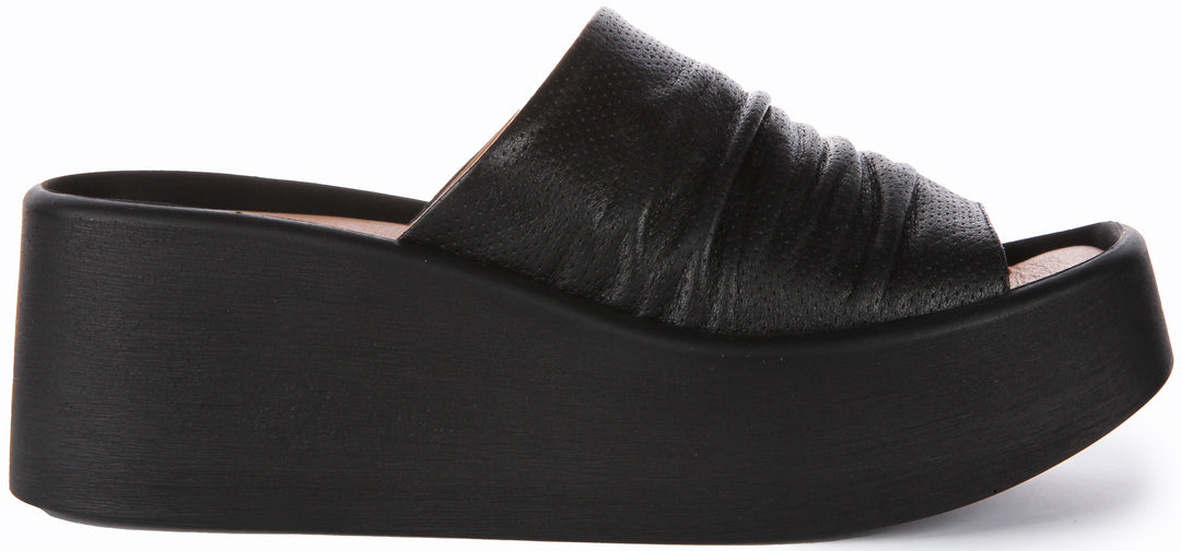 Hila Sandals In Black