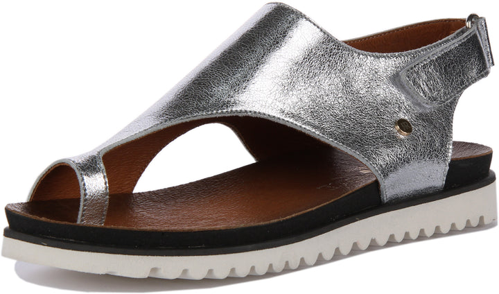 7220 Leather Toe Thong Sandal In Silver